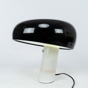 Marmeren Tafellamp met Elegante Stenen Voet – Moderne Woonkamer & Slaapkamer Verlichting