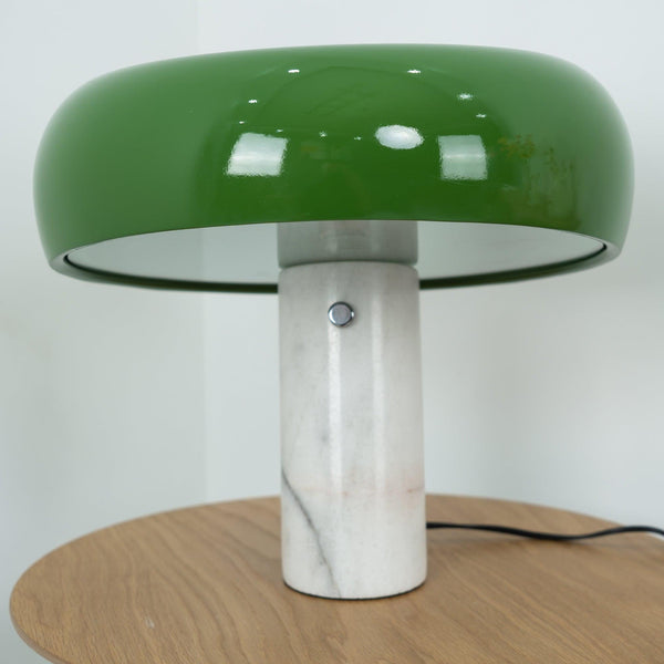 Marmeren Tafellamp met Elegante Stenen Voet – Moderne Woonkamer & Slaapkamer Verlichting