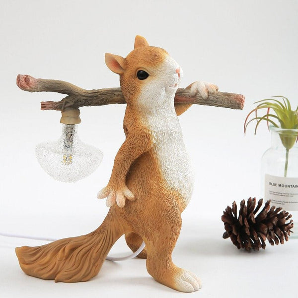 Gezellige Eekhoorn Bureau Lamp – Charmante Dierenlamp voor een Warme Sfeer