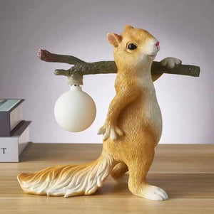 Gezellige Eekhoorn Bureau Lamp – Charmante Dierenlamp voor een Warme Sfeer