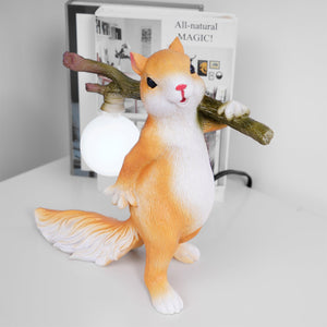 Gezellige Eekhoorn Bureau Lamp – Charmante Dierenlamp voor een Warme Sfeer