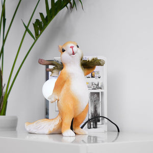 Gezellige Eekhoorn Bureau Lamp – Charmante Dierenlamp voor een Warme Sfeer