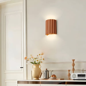 Moderne Gestreepte LED Wandlamp van Resin – Scandinavische Sfeerverlichting voor Gezellige Interieurs
