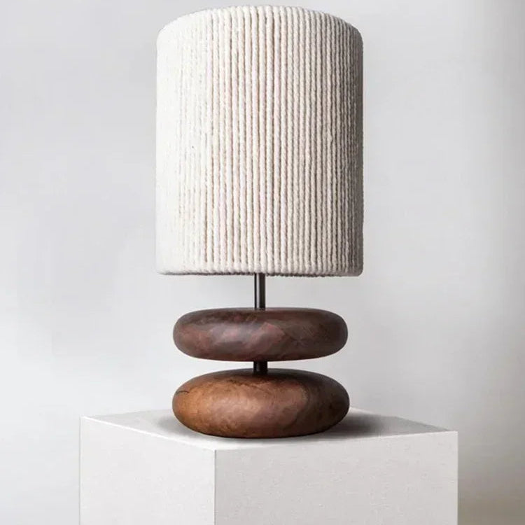 Boho Tafellamp met Organische Keramische Voet en Linnen Kap – Warme Sfeerverlichting
