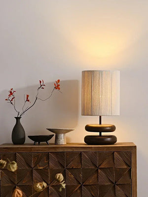 Boho Tafellamp met Organische Keramische Voet en Linnen Kap – Warme Sfeerverlichting