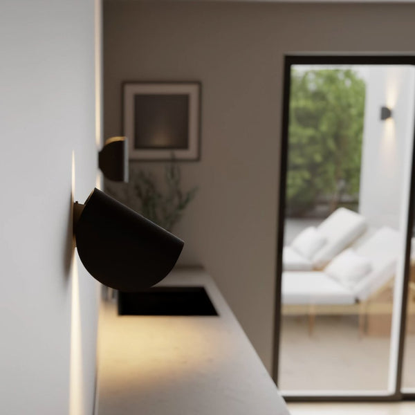 Verstelbare LED Wandlamp Halve Maan – Modern Licht voor Binnen en Buiten