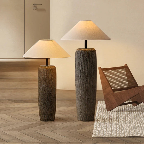 Vloerlamp met Organische Vorm van Hout en Linnen – Japandi Stijl Verlichting