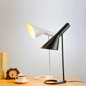 Minimalistische LED Boog Tafellamp – Elegant Ontwerp, Dimbaar Licht, USB Oplaadbaar