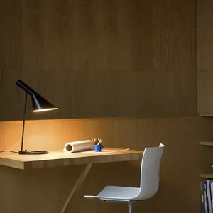 Minimalistische LED Boog Tafellamp – Elegant Ontwerp, Dimbaar Licht, USB Oplaadbaar