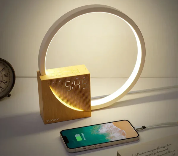 Slimme Touch Bedlamp met Wekker – Instelbaar LED Licht voor Moderne Slaapkamers