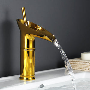 Eenhendel Waterfall Kraan – Stijlvolle Retro Kraan voor Moderne Wastafels