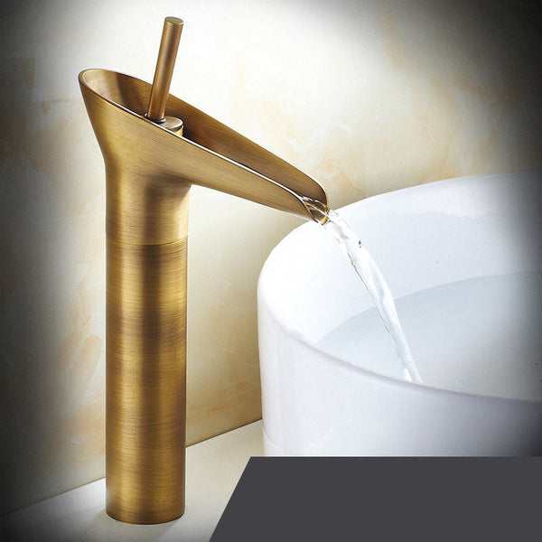Eenhendel Waterfall Kraan – Stijlvolle Retro Kraan voor Moderne Wastafels