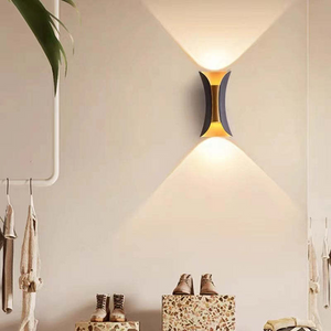 Elegante Waterdichte LED Wandlamp voor Buiten – Aluminium Modern Ontwerp