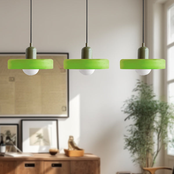 TrioGlow Hanglamp – Stijlvolle Drie Gekleurde Glazen Kappen voor Moderne Verlichting