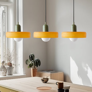 TrioGlow Hanglamp – Stijlvolle Drie Gekleurde Glazen Kappen voor Moderne Verlichting