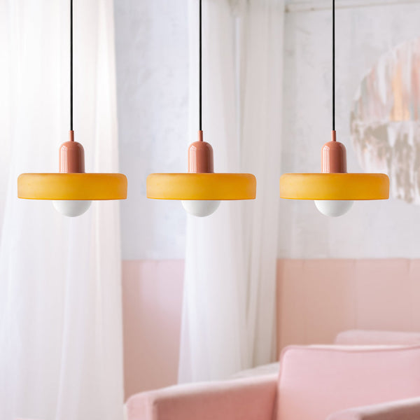 TrioGlow Hanglamp – Stijlvolle Drie Gekleurde Glazen Kappen voor Moderne Verlichting