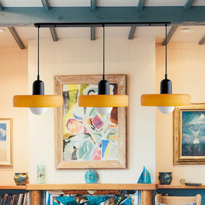 TrioGlow Hanglamp – Stijlvolle Drie Gekleurde Glazen Kappen voor Moderne Verlichting