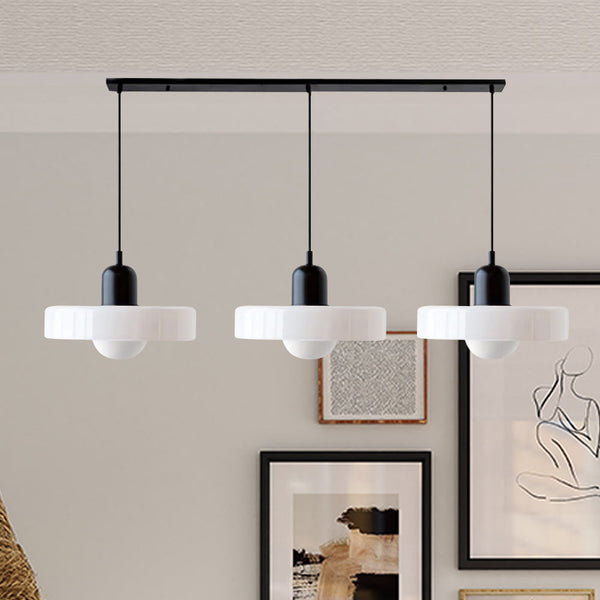 TrioGlow Hanglamp – Stijlvolle Drie Gekleurde Glazen Kappen voor Moderne Verlichting