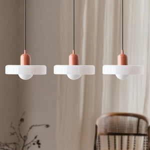 TrioGlow Hanglamp – Stijlvolle Drie Gekleurde Glazen Kappen voor Moderne Verlichting