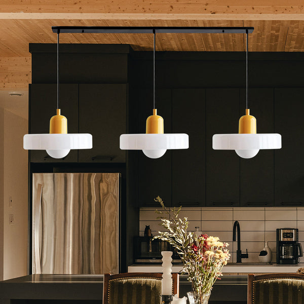 TrioGlow Hanglamp – Stijlvolle Drie Gekleurde Glazen Kappen voor Moderne Verlichting