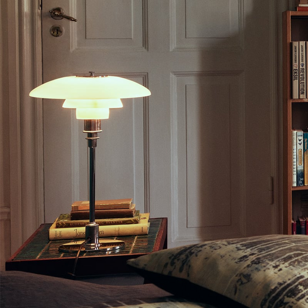 Elegante Scandinavische Tafellamp – Minimalistische LED Verlichting voor Huis & Kantoor