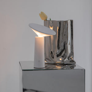 TouchLight: Minimalistische LED Tafellamp met Dimbare Functie – Moderne Woonverlichting