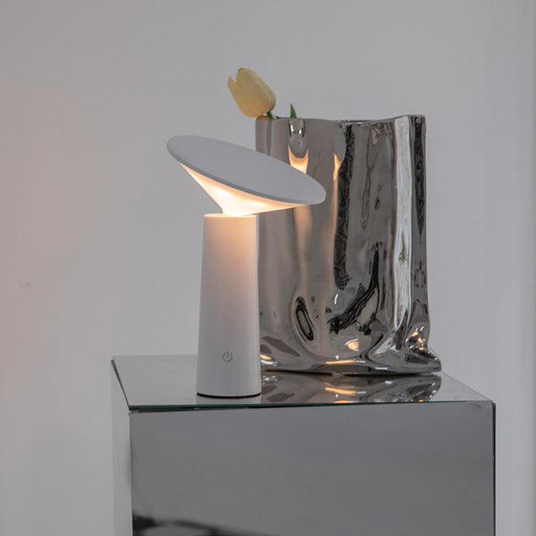 TouchLight: Minimalistische LED Tafellamp met Dimbare Functie – Moderne Woonverlichting