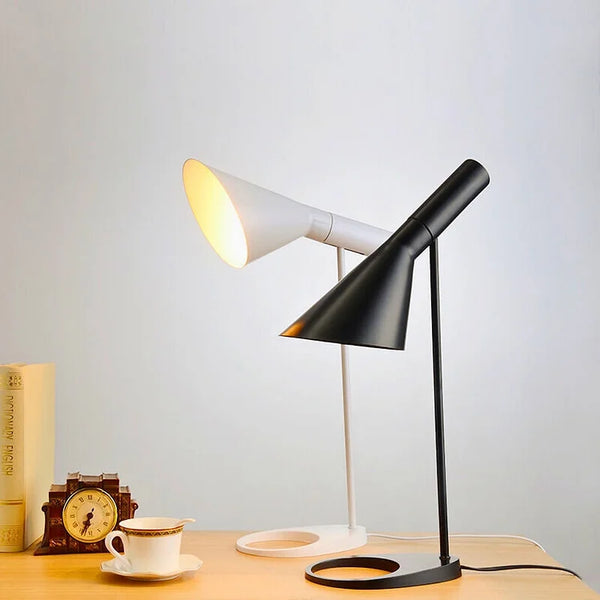 Minimalistische LED Boog Tafellamp – Elegant Ontwerp, Dimbaar Licht, USB Oplaadbaar